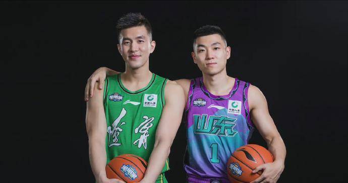 乐竞体育中国官网-高诗岩17+9山东险胜新疆齐麟17分李炎哲15分