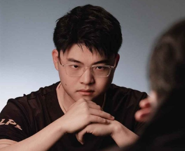 乐竞体育中国官网-LPL顶级流量选手被解约了，骇客公开爆料，超级贵的首发
