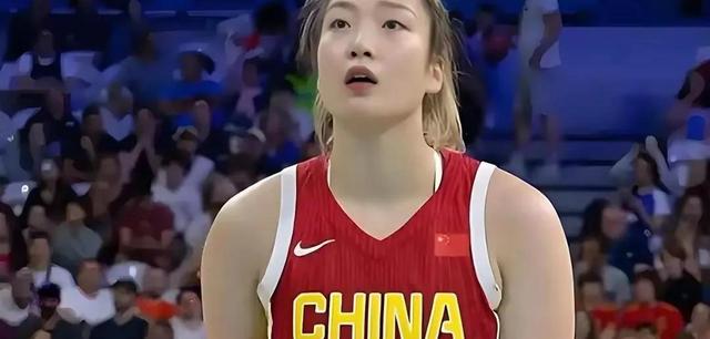 关于女篮最新消息！中国女篮训练照曝光，李梦定位江苏，等宫鲁鸣松口的信息