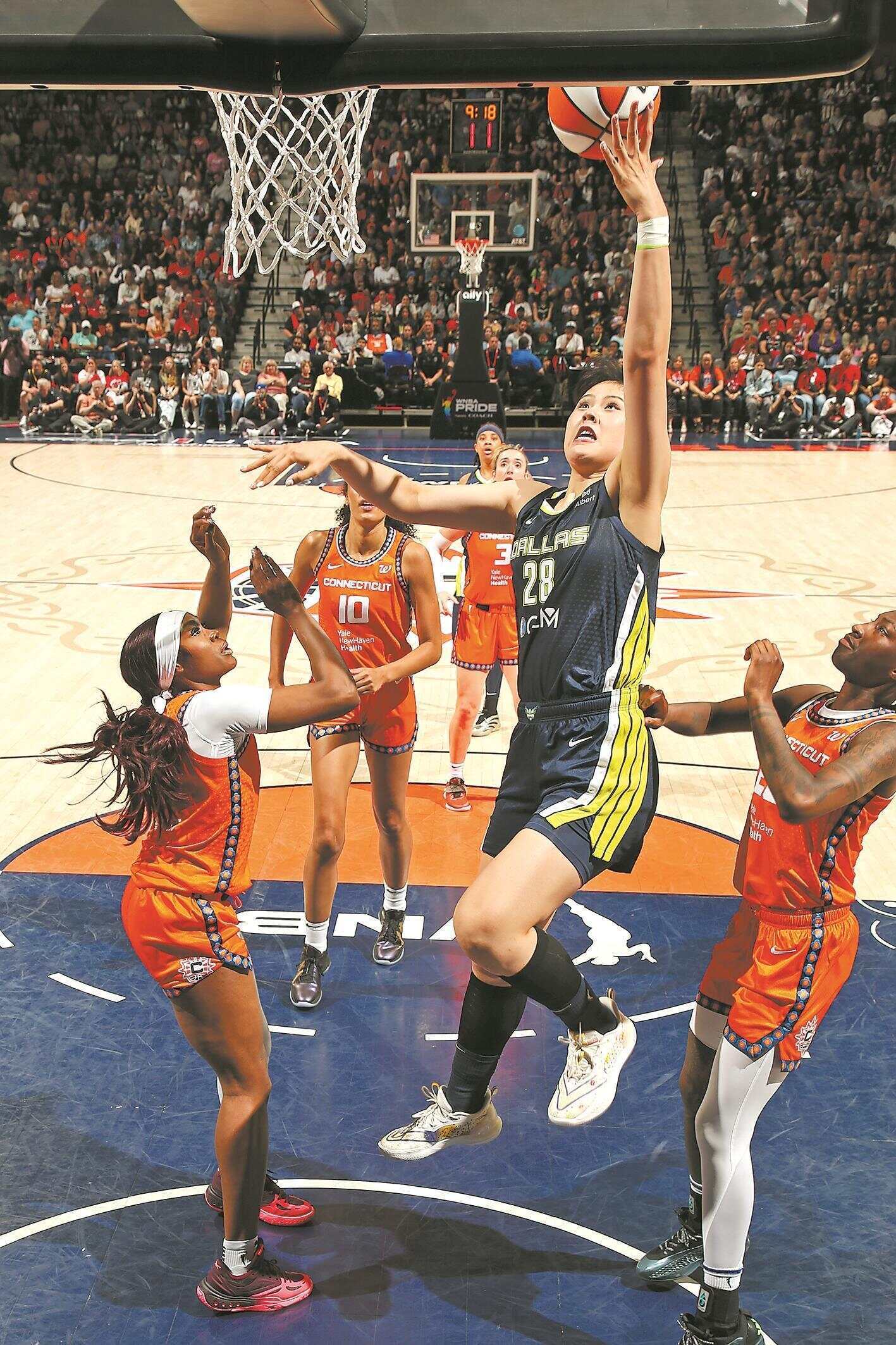 乐竞体育全站-历史性时刻：WNBA历史上首位中国台北裔球员加盟女武神