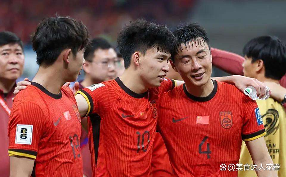 关于3-1！中国女足太强，冲击东亚冠军，宋凯督战，直播引热议的信息